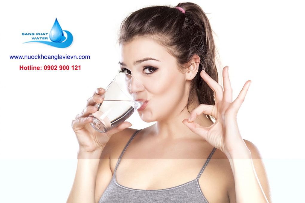 uống nước nhiều có tốt cho sức khỏe